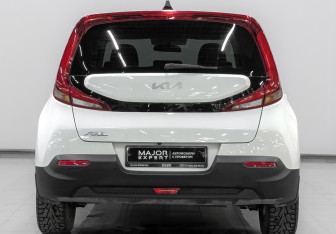 Подержанный автомобиль Kia Soul 2021 года (6 фото)