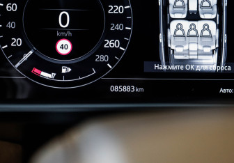 Подержанный автомобиль Land Rover Range Rover 2018 года (11 фото)