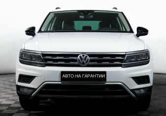 Подержанный автомобиль Volkswagen Tiguan 2019 года (2 фото)