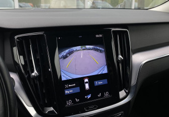Подержанный автомобиль Volvo V60 Cross Country 2021 года (17 фото)