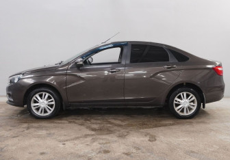 Подержанный автомобиль LADA (ВАЗ) Vesta Sedan 2017 года (8 фото)