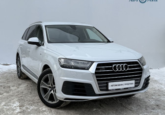 Подержанный автомобиль Audi Q7 2016 года (3 фото)