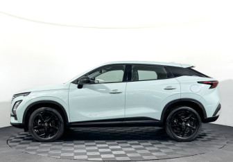 Подержанный автомобиль Omoda C5 2023 года (8 фото)