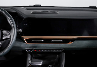 Подержанный автомобиль Geely Monjaro 2023 года (13 фото)