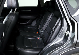 Подержанный автомобиль Mazda CX-5 2019 года (13 фото)