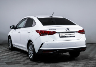 Подержанный автомобиль Hyundai Solaris Sedan 2021 года (7 фото)