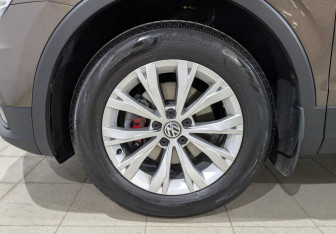 Подержанный автомобиль Volkswagen Tiguan 2019 года (12 фото)