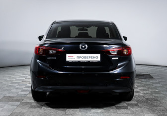 Подержанный автомобиль Mazda 3 Sedan 2018 года (6 фото)