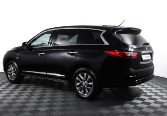 Подержанный автомобиль Infiniti QX60 2014 года (7 фото)