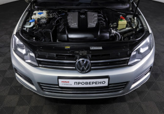 Подержанный автомобиль Volkswagen Touareg 2014 года (9 фото)
