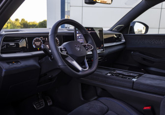 Подержанный автомобиль Volkswagen Teramont 2025 года (9 фото)