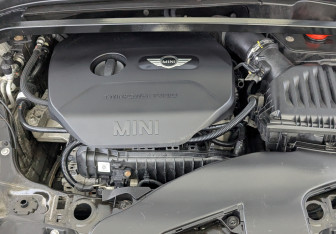 Подержанный автомобиль MINI Countryman 2018 года (9 фото)