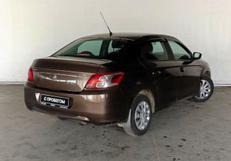 Подержанный автомобиль Peugeot 301 2013 года (7 фото)