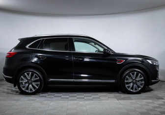 Подержанный автомобиль Hongqi HS5 2024 года (4 фото)