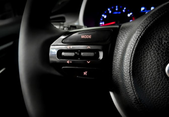 Подержанный автомобиль Kia Rio Hatchback 2021 года (24 фото)