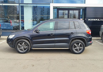 Подержанный автомобиль Volkswagen Tiguan 2011 года (8 фото)