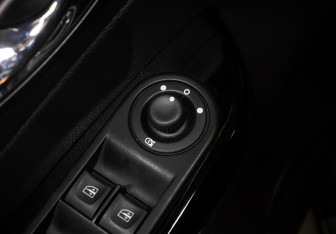 Подержанный автомобиль Renault Kaptur 2017 года (18 фото)