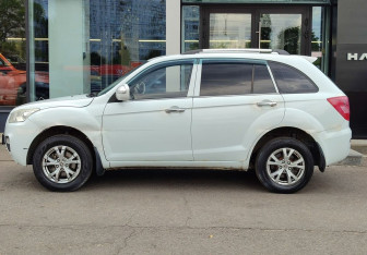 Подержанный автомобиль Lifan X60 2016 года (8 фото)