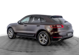 Подержанный автомобиль Porsche Macan 2017 года (7 фото)
