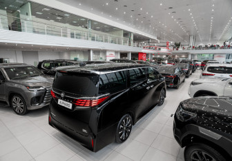 Новый Toyota Alphard 2024 (6 фото)