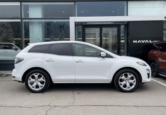 Подержанный автомобиль Mazda CX-7 2011 года (4 фото)