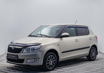 Подержанный автомобиль Skoda Fabia Hatchback 2012 года (1 фото)