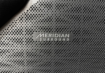 Подержанный автомобиль Land Rover Range Rover Velar 2020 года (18 фото)