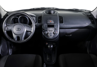 Подержанный автомобиль Kia Soul 2009 года (12 фото)