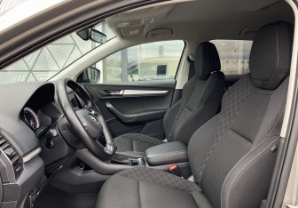 Подержанный автомобиль Skoda Karoq 2022 года (22 фото)