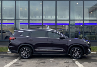 Подержанный автомобиль Chery Tiggo 8 Pro 2021 года (4 фото)