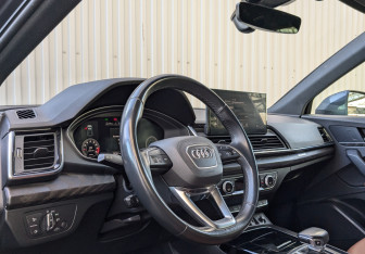 Подержанный автомобиль Audi Q5 2021 года (15 фото)