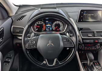Подержанный автомобиль Mitsubishi Eclipse Cross 2019 года (22 фото)