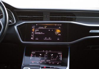 Подержанный автомобиль Audi A6 Sedan 2021 года (14 фото)