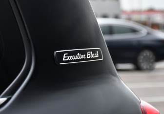 Подержанный автомобиль Toyota Land Cruiser Suv 2017 года (37 фото)