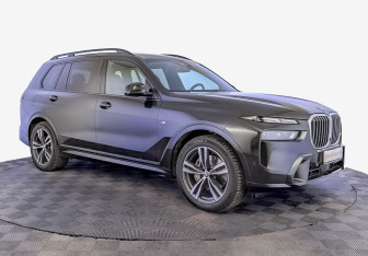 Подержанный автомобиль BMW X7 2024 года (3 фото)