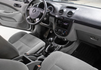 Подержанный автомобиль Chevrolet Lacetti Hatchback 2010 года (11 фото)