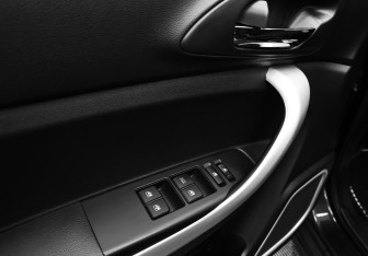 Подержанный автомобиль Changan CS35 2017 года (10 фото)