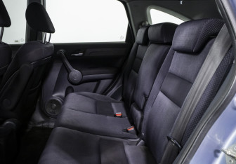 Подержанный автомобиль Honda CR-V 2008 года (10 фото)