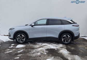 Подержанный автомобиль BAIC X55 2024 года (5 фото)