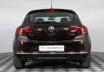 Подержанный автомобиль Opel Astra Hatchback 2014 года (6 фото)