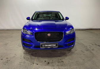 Подержанный автомобиль Jaguar F-Pace 2019 года (2 фото)