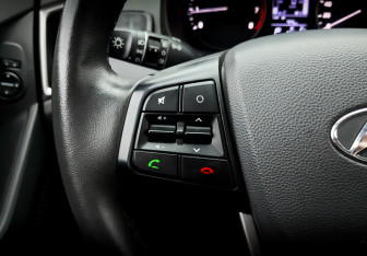 Подержанный автомобиль Hyundai Creta 2021 года (25 фото)