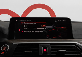 Подержанный автомобиль BMW X3 2019 года (17 фото)