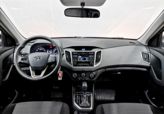 Подержанный автомобиль Hyundai Creta 2017 года (14 фото)
