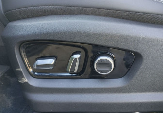 Подержанный автомобиль Jaecoo J7 2023 года (25 фото)