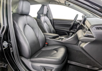 Подержанный автомобиль Toyota Camry Sedan 2021 года (24 фото)