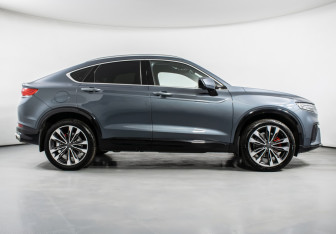 Подержанный автомобиль Geely Tugella 2023 года (4 фото)