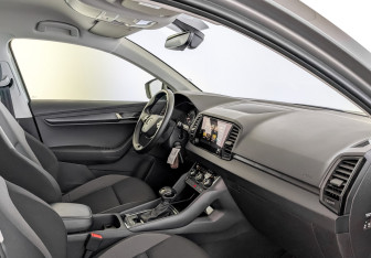 Подержанный автомобиль Skoda Karoq 2021 года (11 фото)