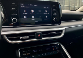 Подержанный автомобиль Kia K5 2020 года (16 фото)