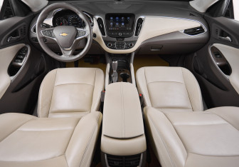 Подержанный автомобиль Chevrolet Malibu Sedan 2020 года (10 фото)